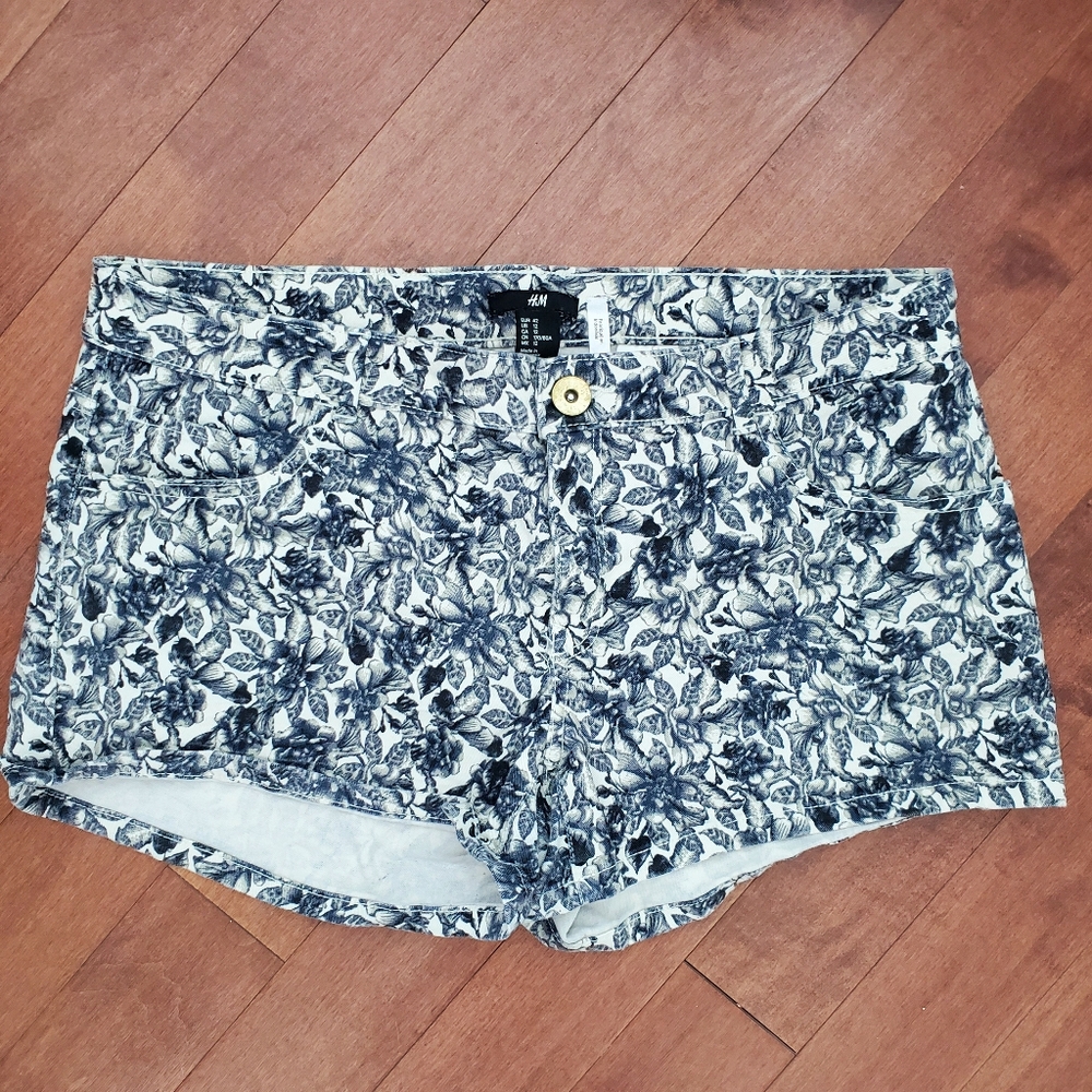 H&M floral denim shorts